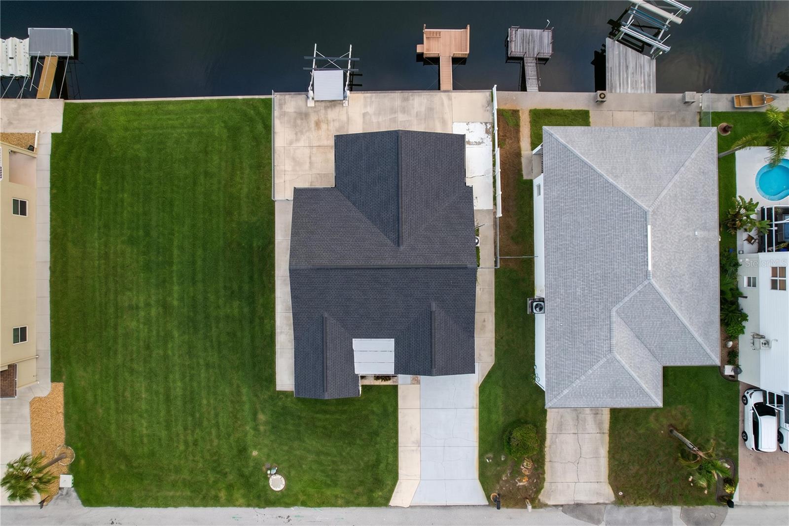 7401 ISLANDER LN — photo 3