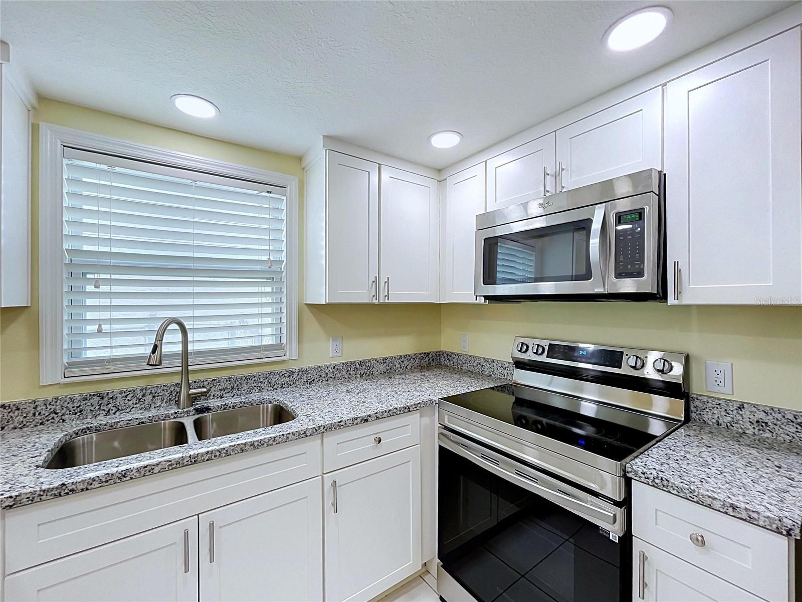 7401 ISLANDER LN — photo 36