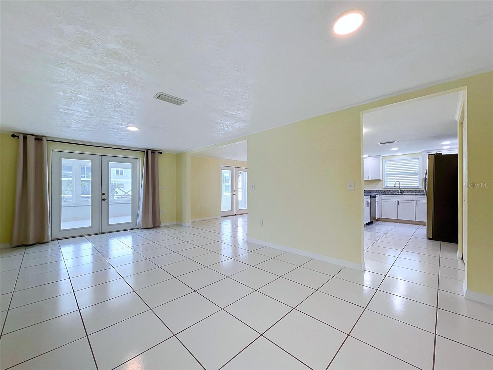7401 ISLANDER LN — photo 30