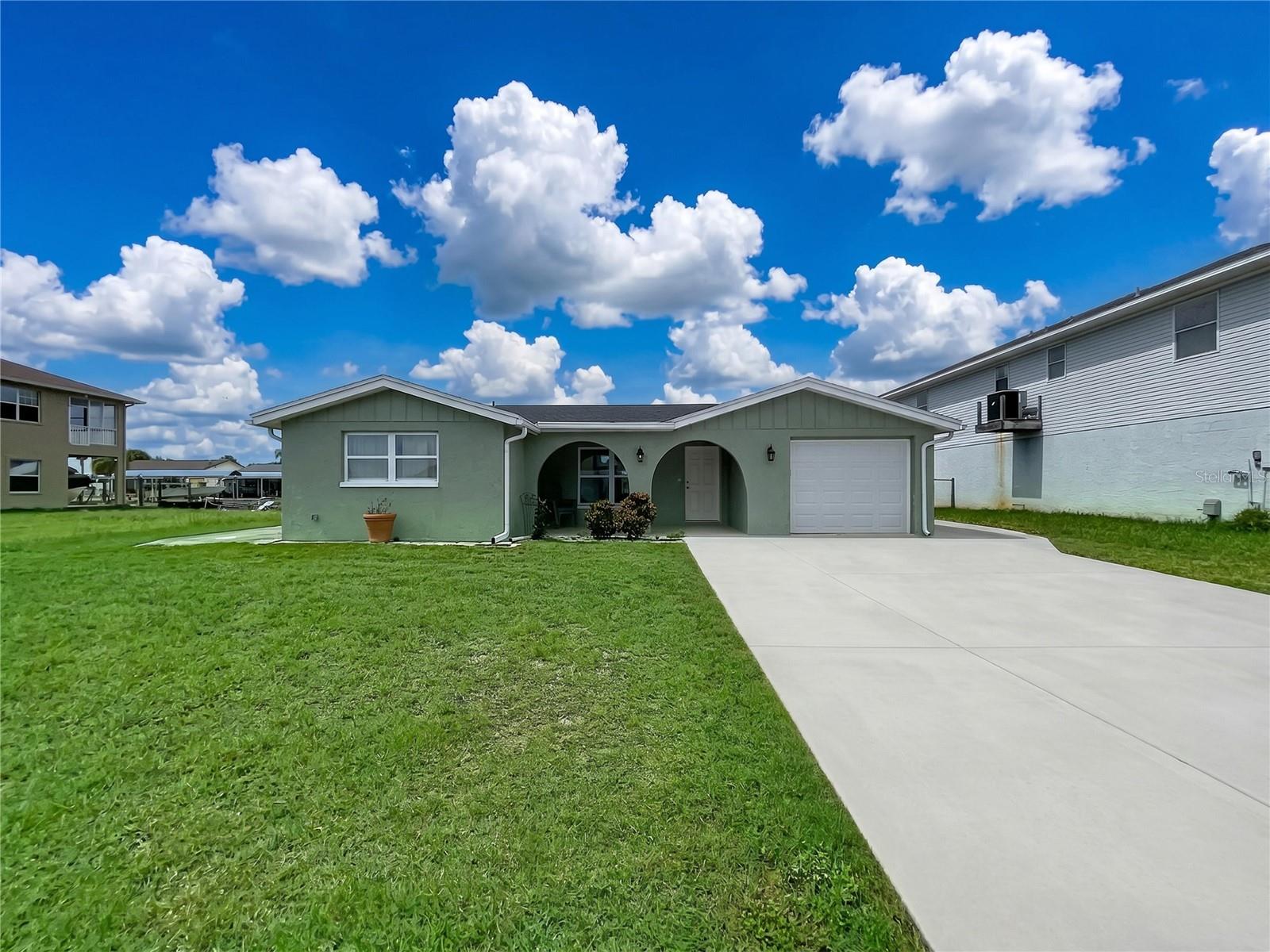 7401 ISLANDER LN — photo 15