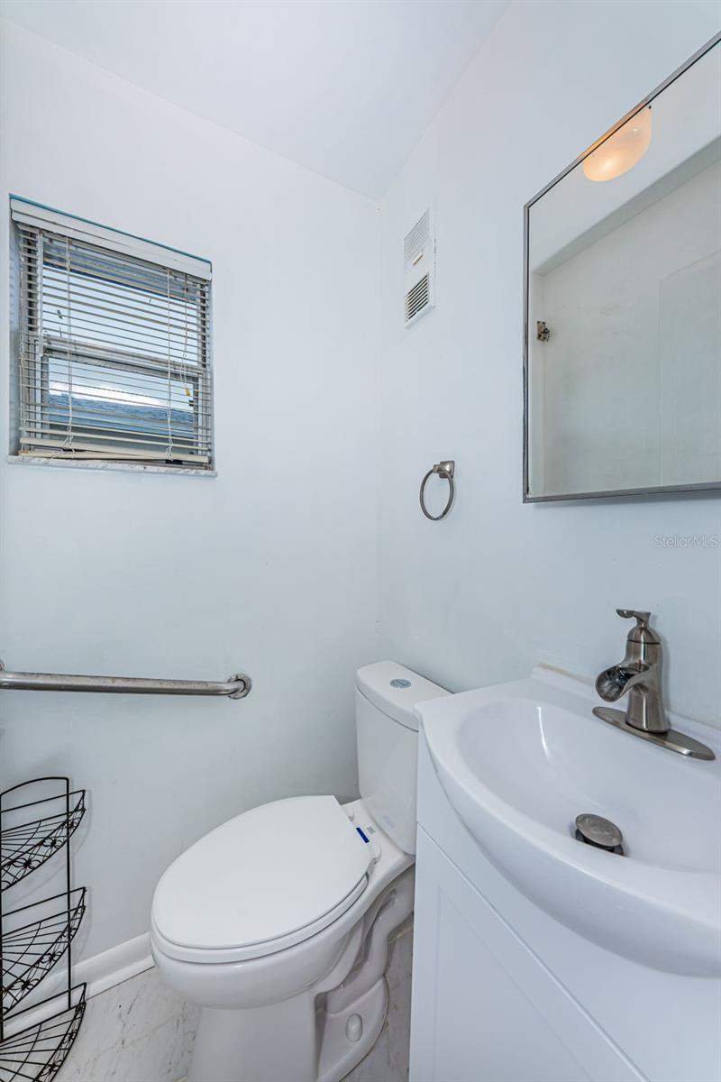 8419 125TH PL — photo 32