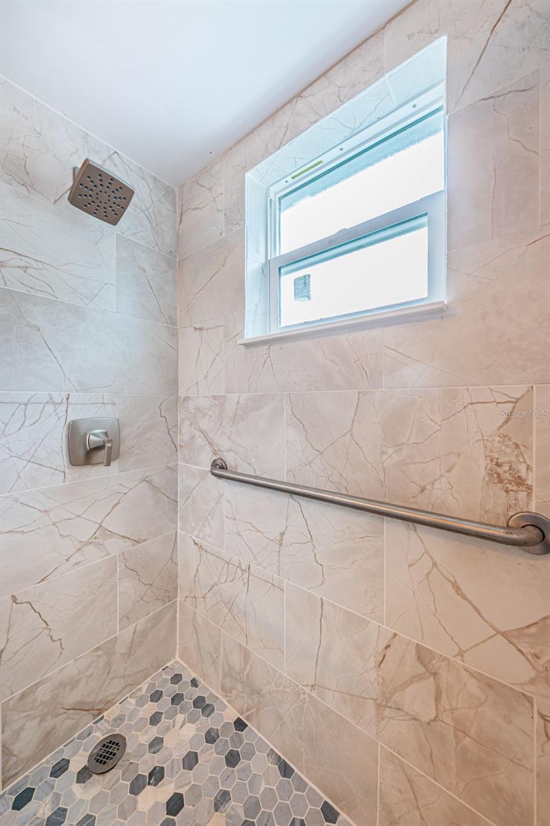8419 125TH PL — photo 17