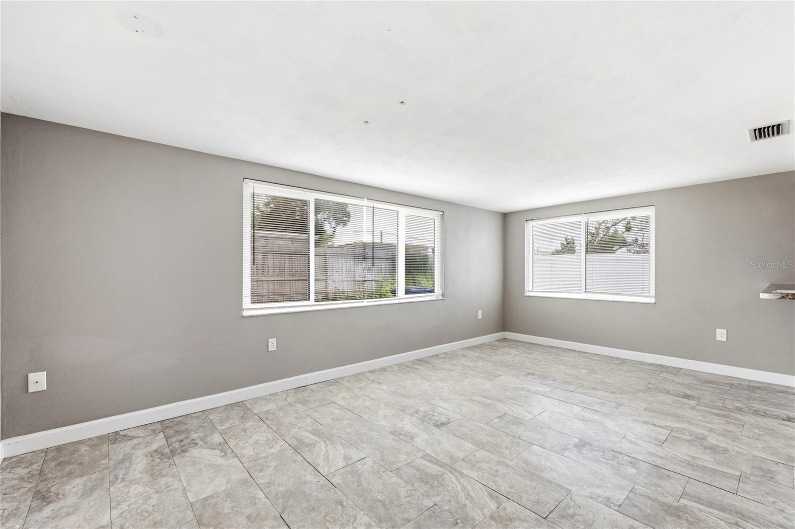 3606 COCKATOO DR — photo 10