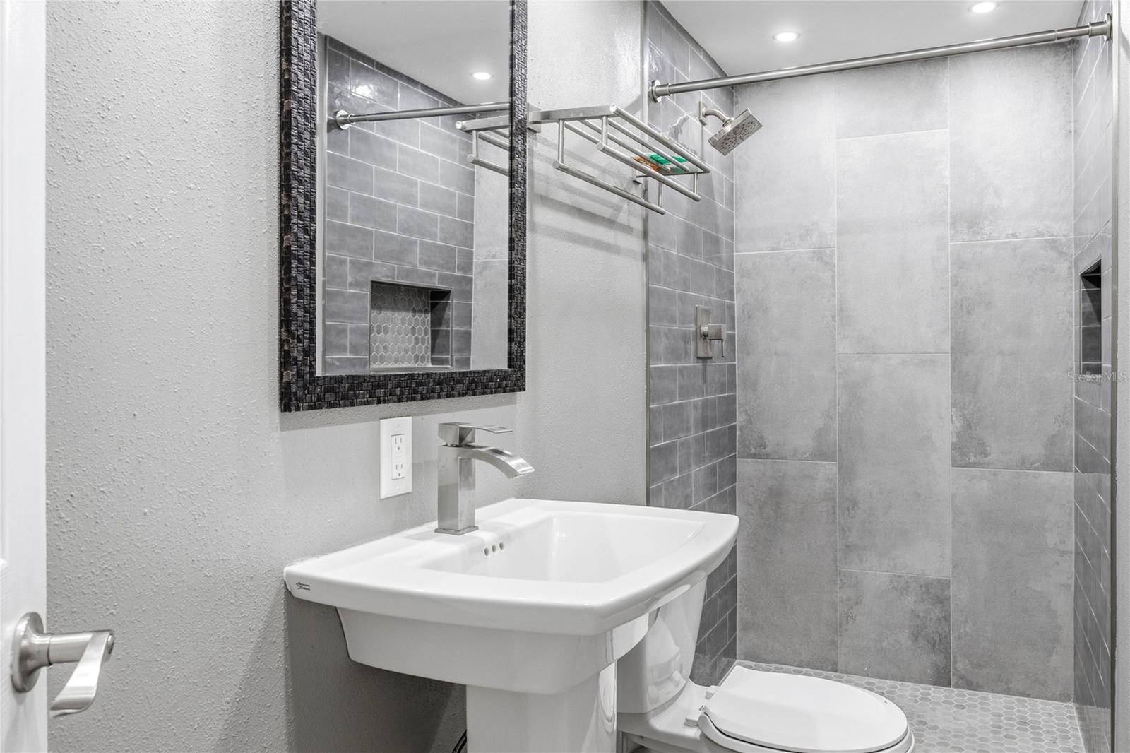3606 COCKATOO DR — photo 4