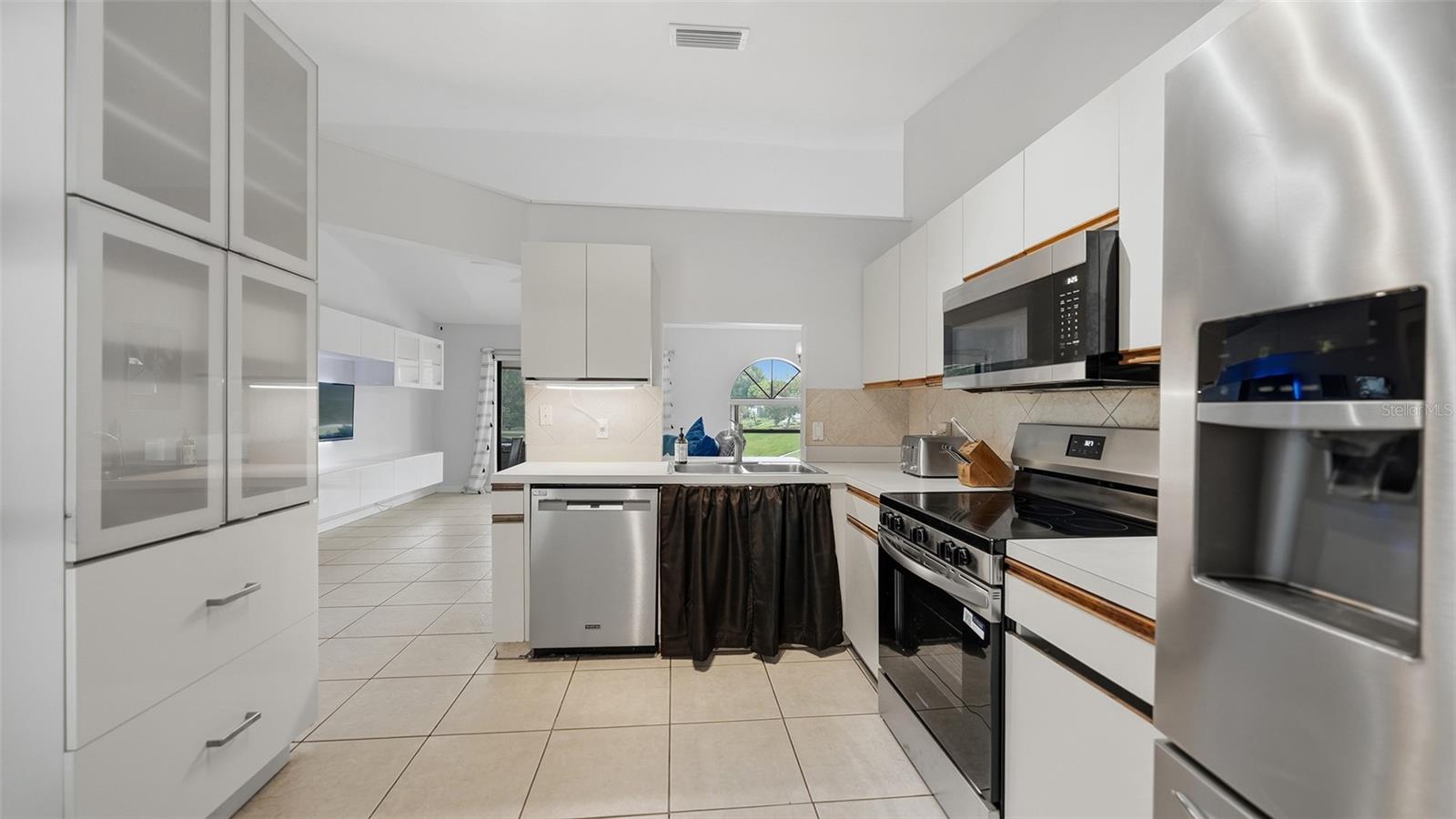 2481 S SCARLET OAK CT — photo 12