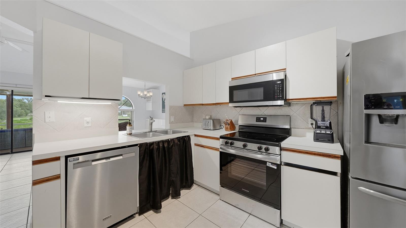 2481 S SCARLET OAK CT — photo 13