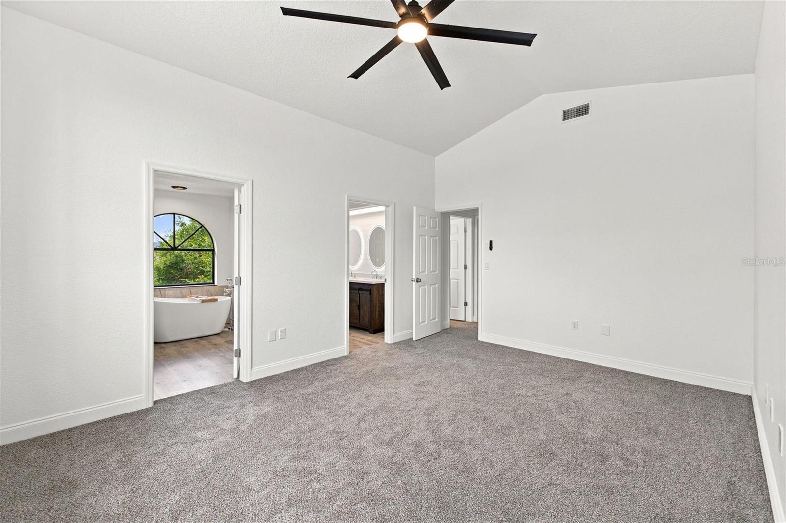 5509 GANNETT CT — photo 11