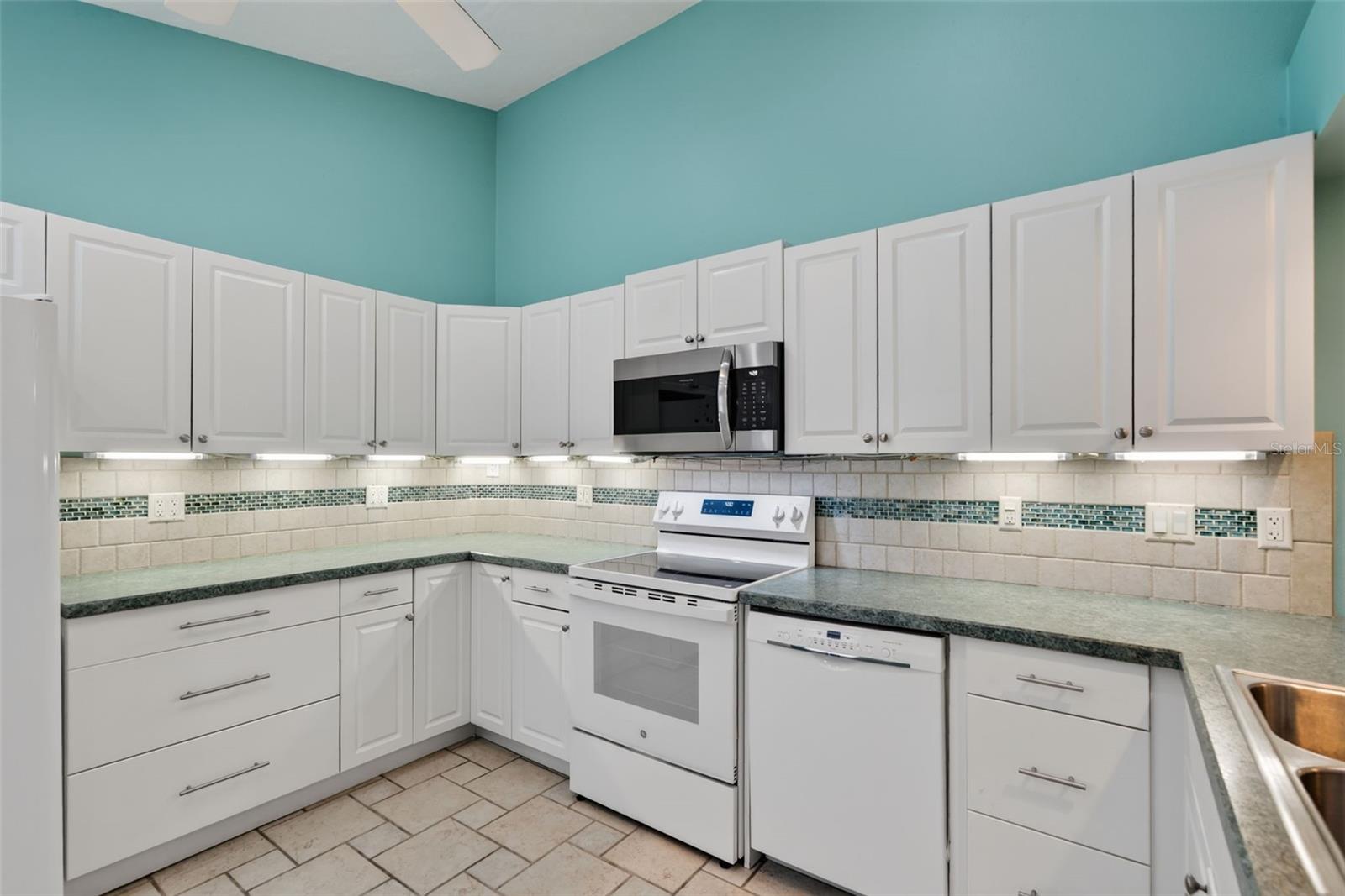 5626 MONTE ROSSO RD — photo 10