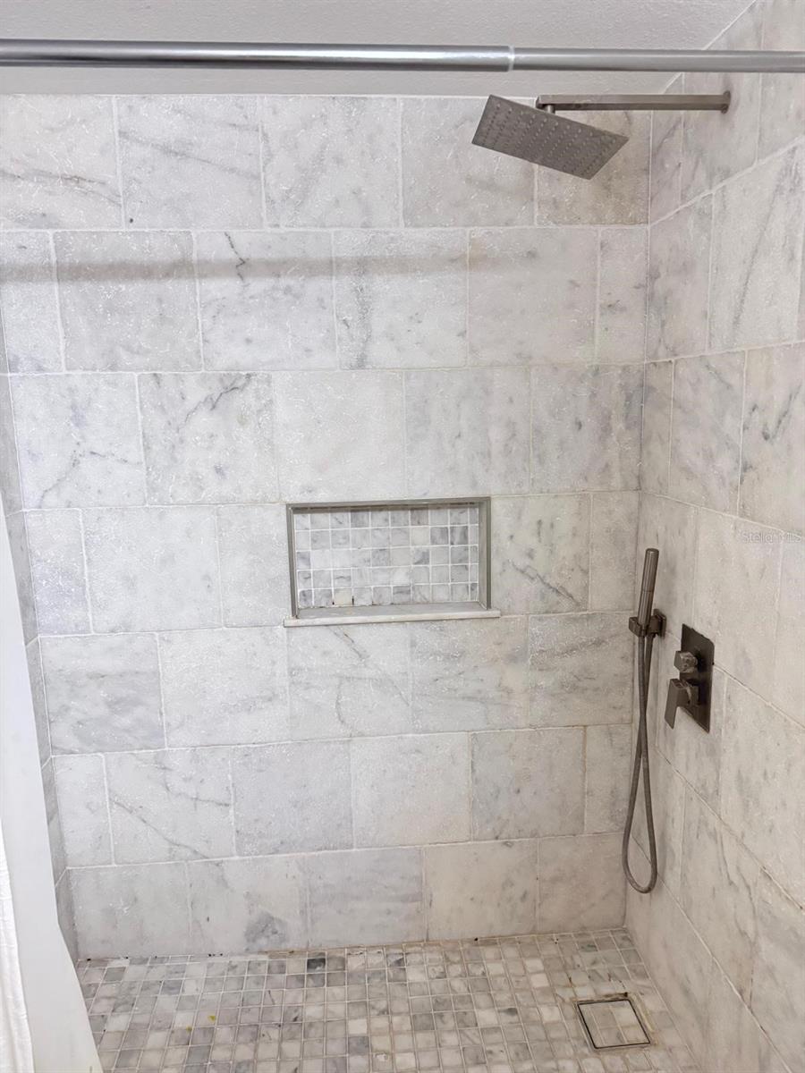 5555 BAYWATER DR — photo 13