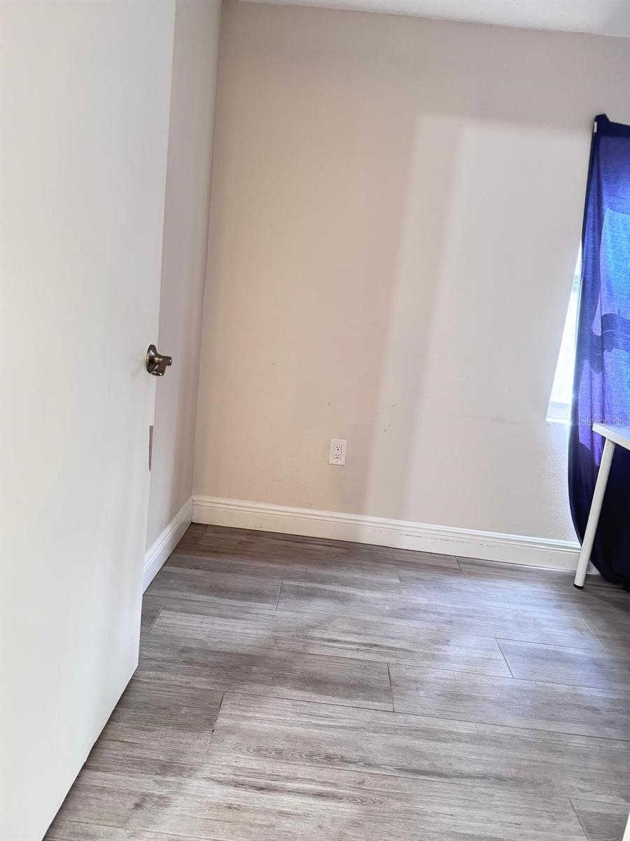 5555 BAYWATER DR — photo 9