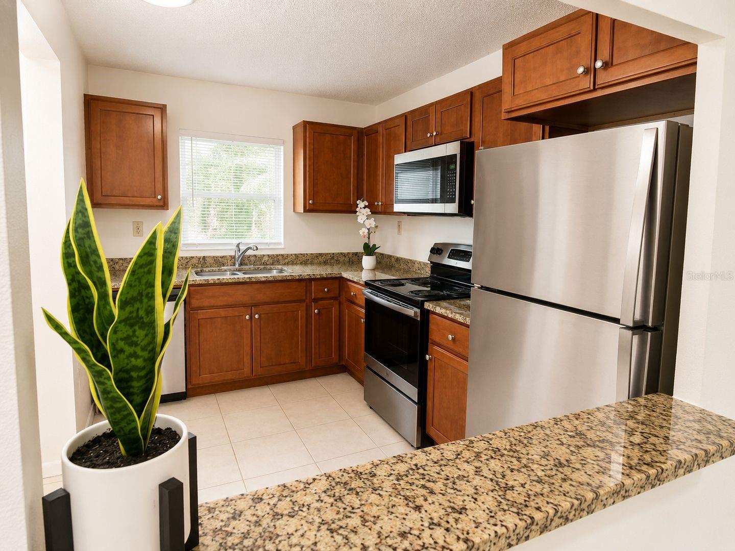 2812 SOMERSET PARK DR #105 — photo 5