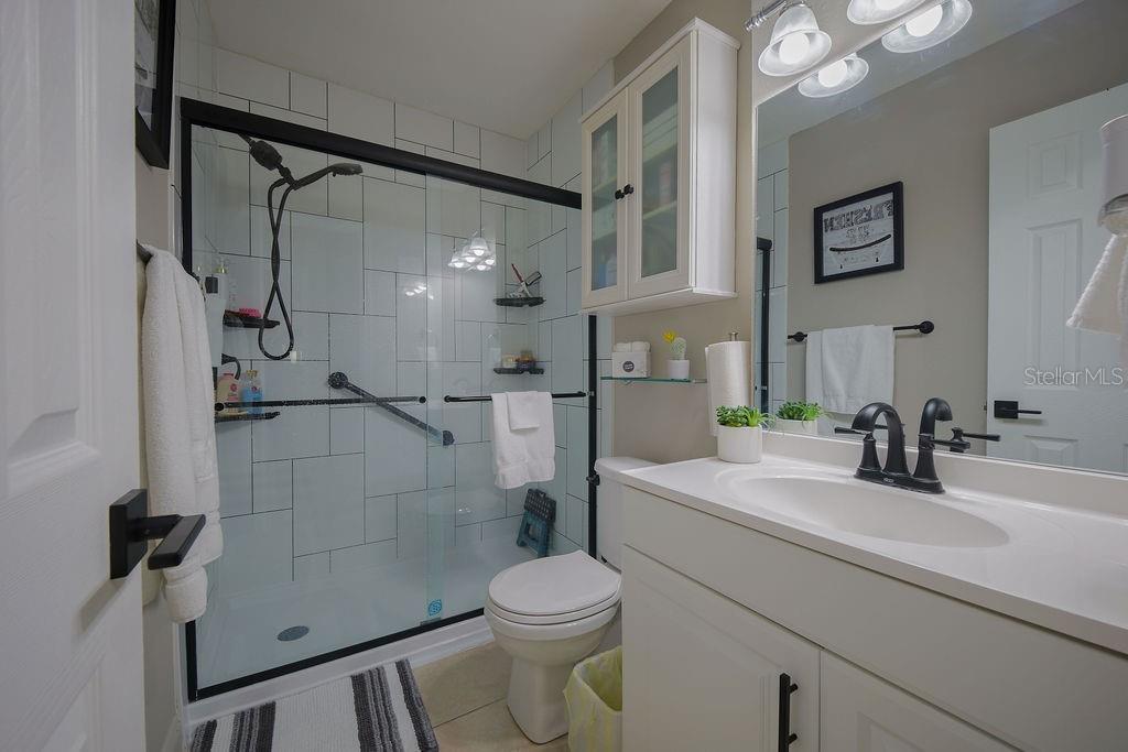 6902 SOLEDAD CT — photo 17