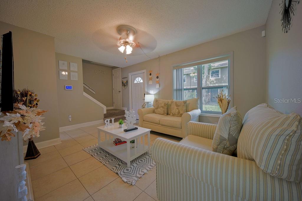 6902 SOLEDAD CT — photo 7