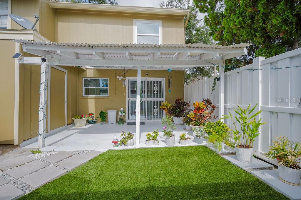 6902 SOLEDAD CT — photo 4