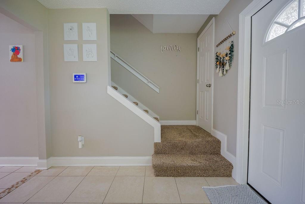 6902 SOLEDAD CT — photo 11