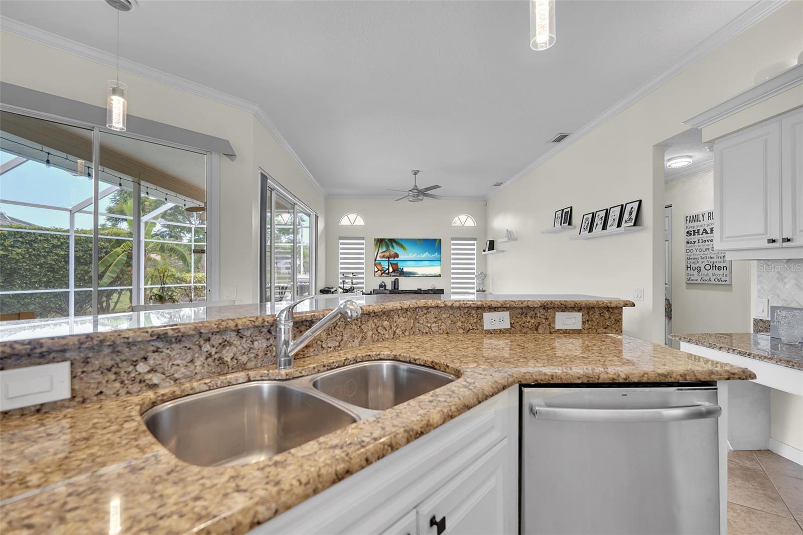 6817 CORRAL CIR — photo 16
