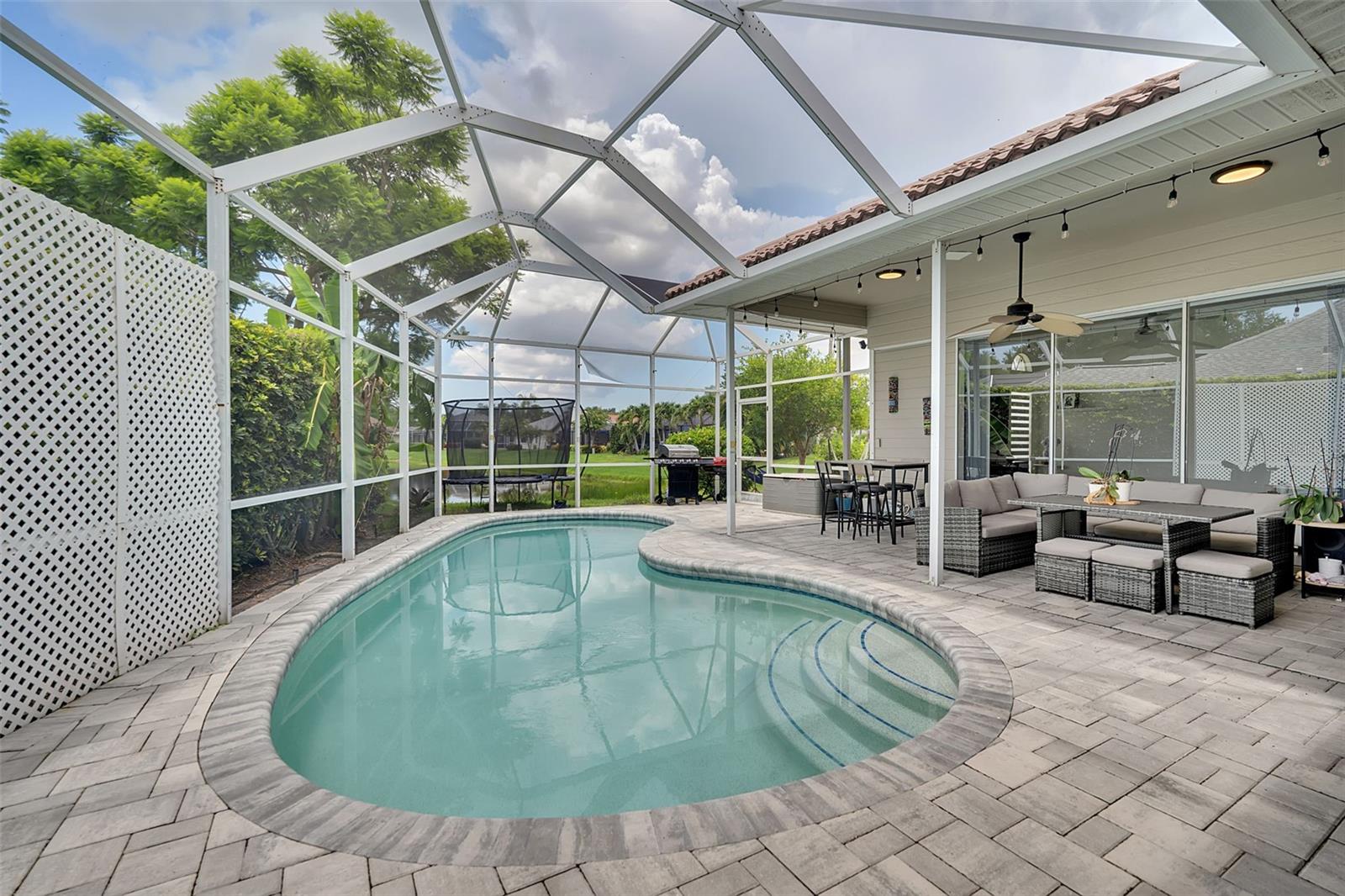 6817 CORRAL CIR — photo 4