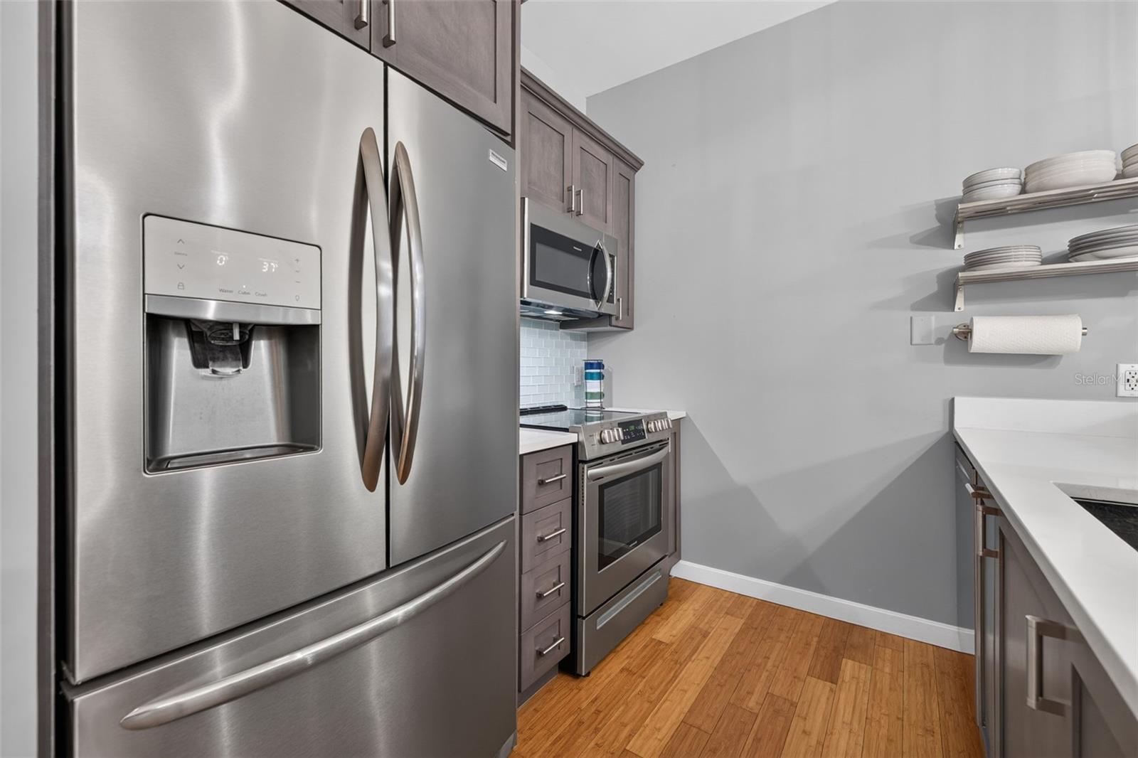 400 4TH AVE S #408 — photo 10