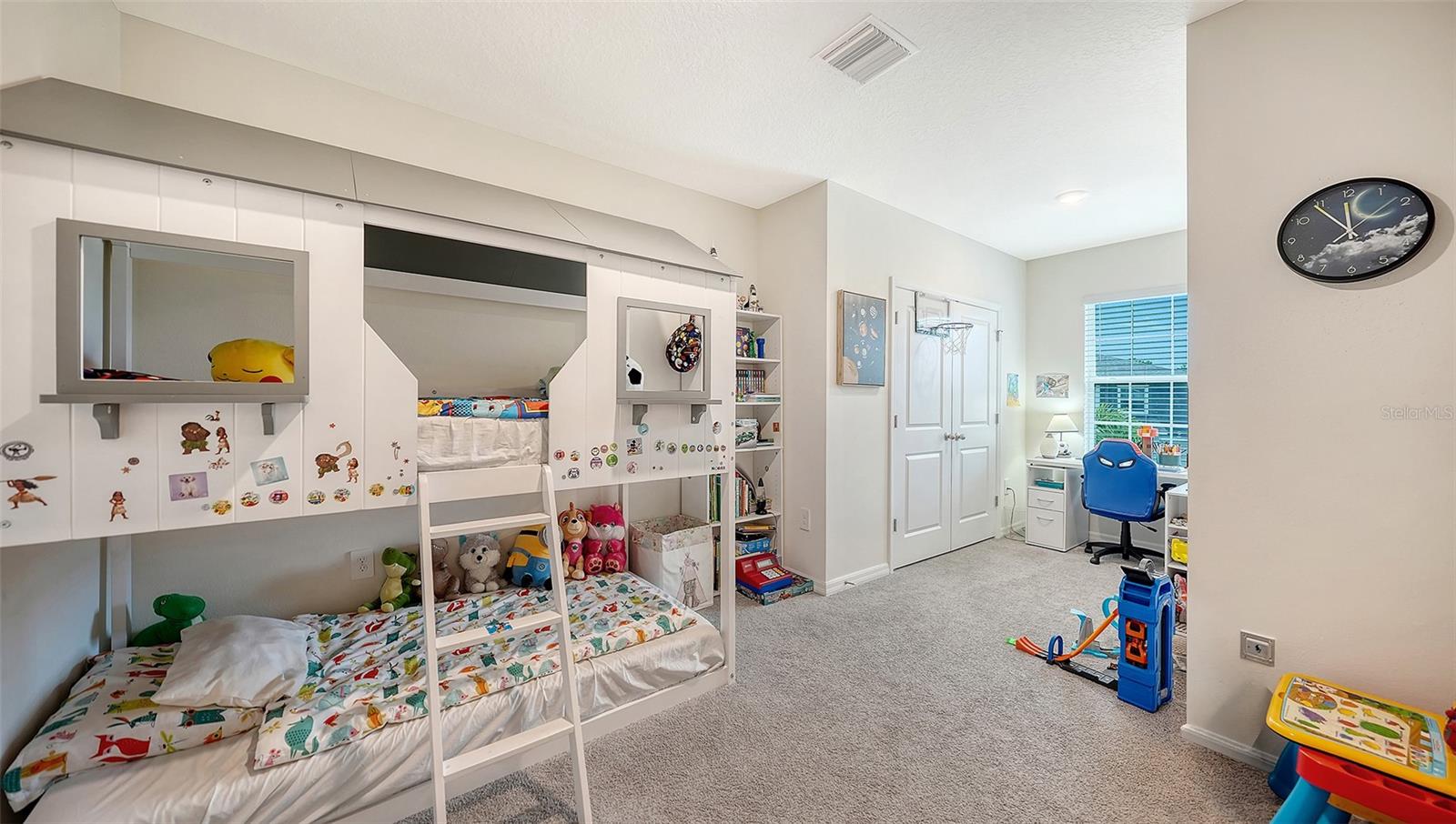 8777 MILESTONE DR — photo 30
