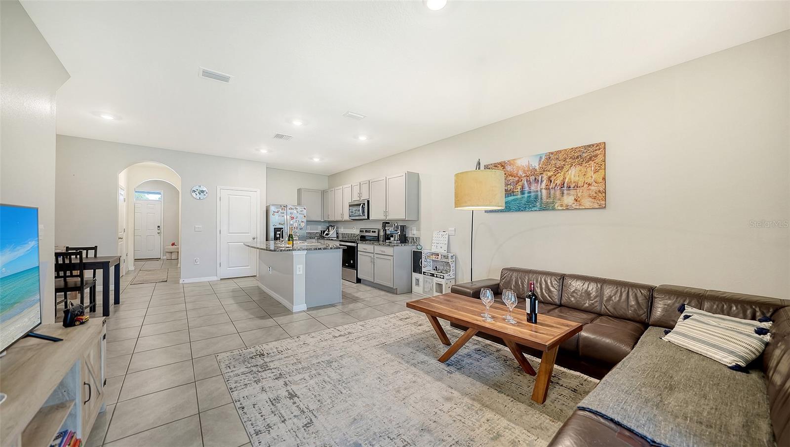 8777 MILESTONE DR — photo 13