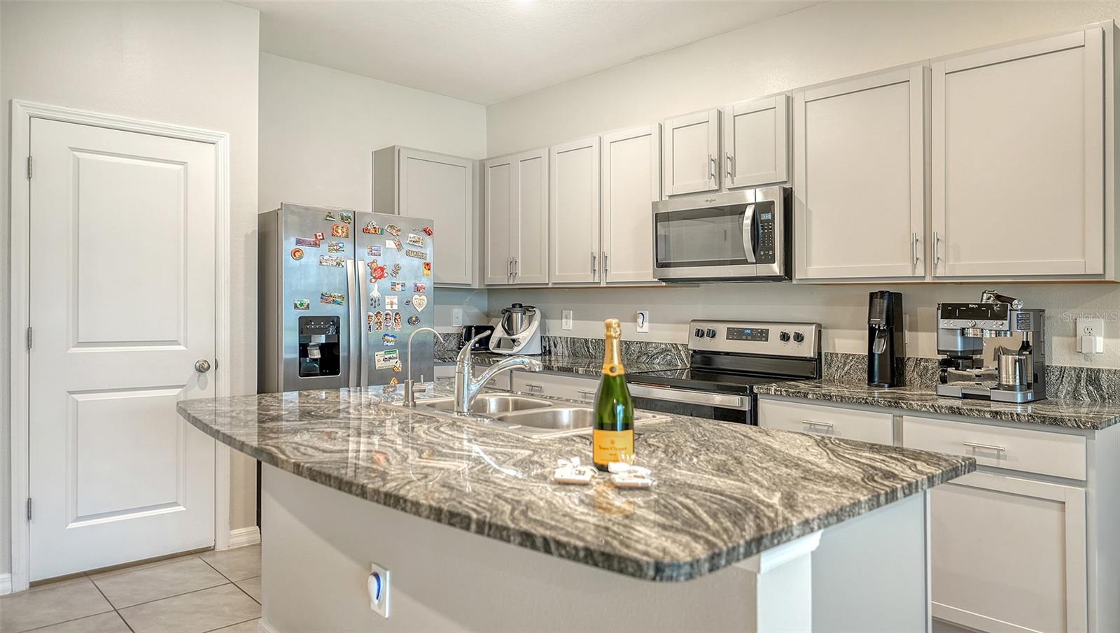 8777 MILESTONE DR — photo 17