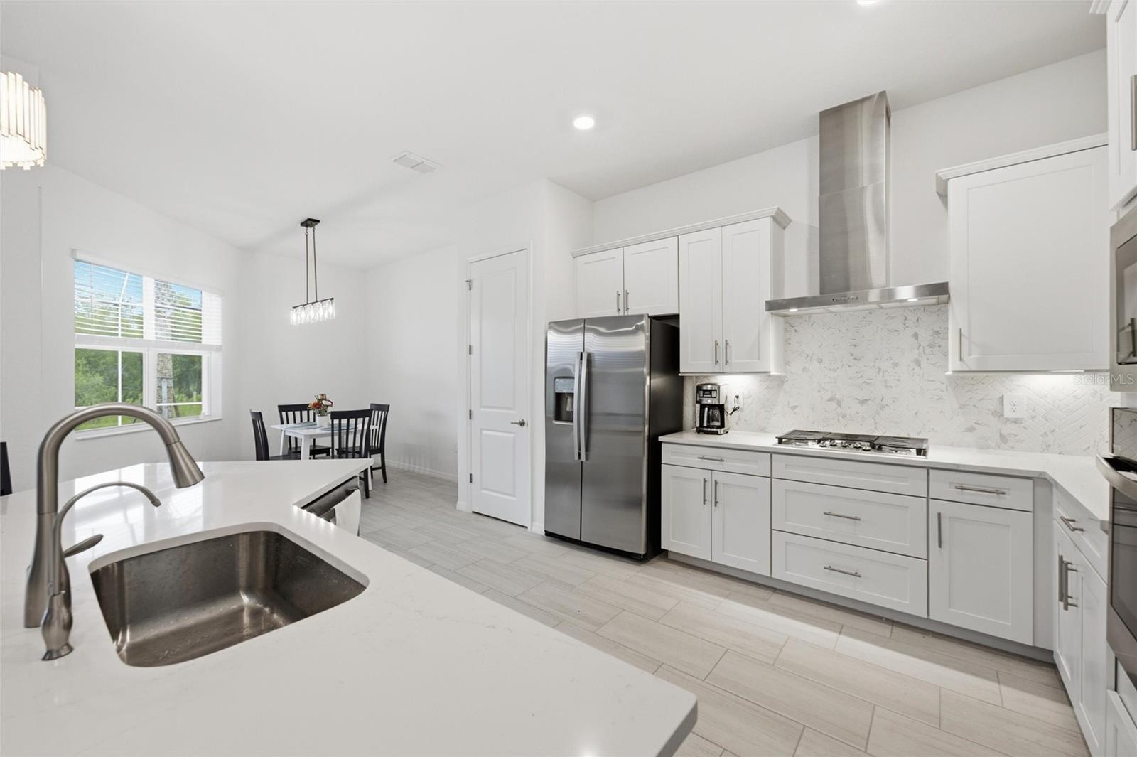 19047 SCALLOP LOOP — photo 17