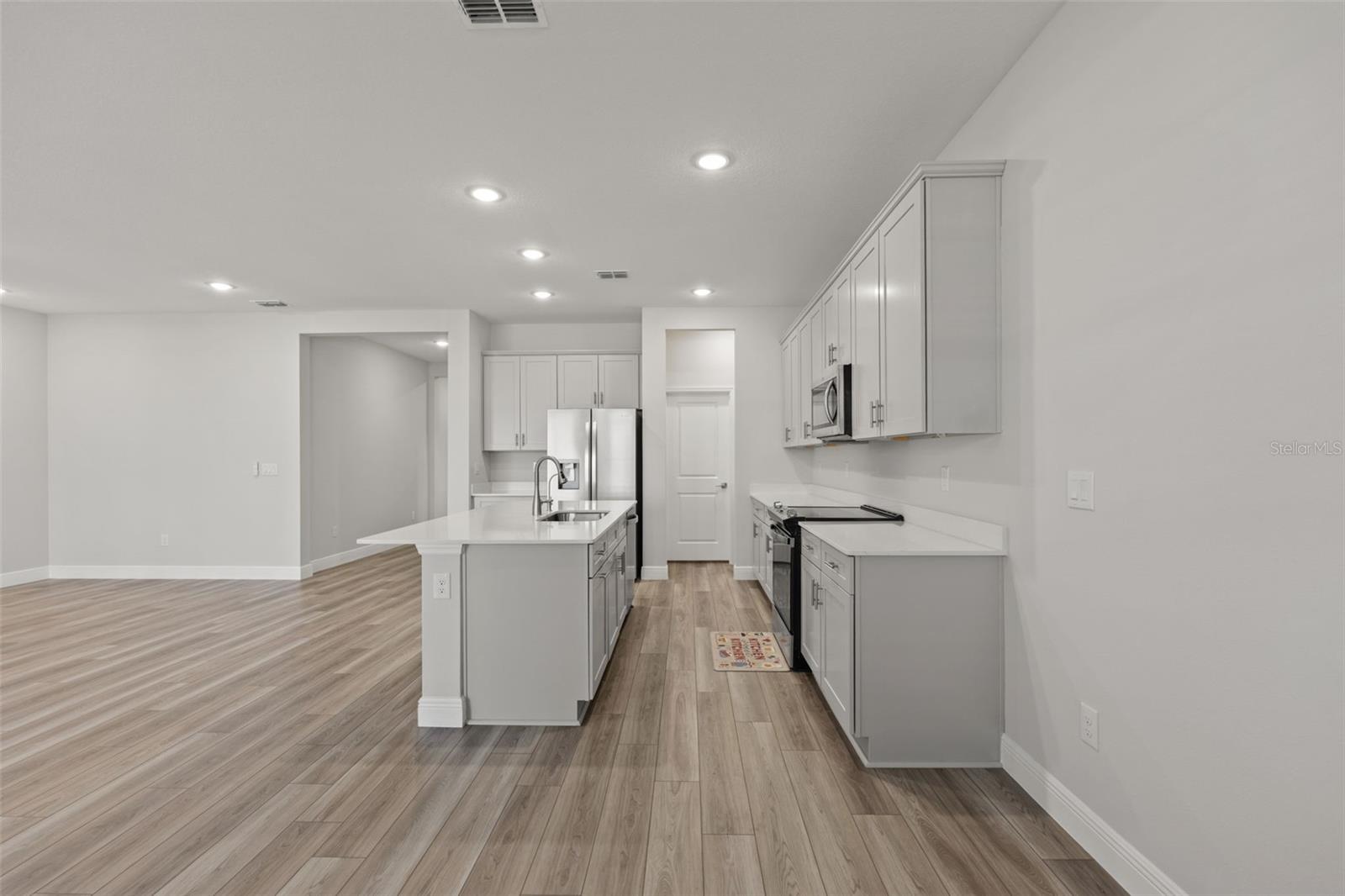 10412 FIELDSTONE MYRTLE WAY — photo 25