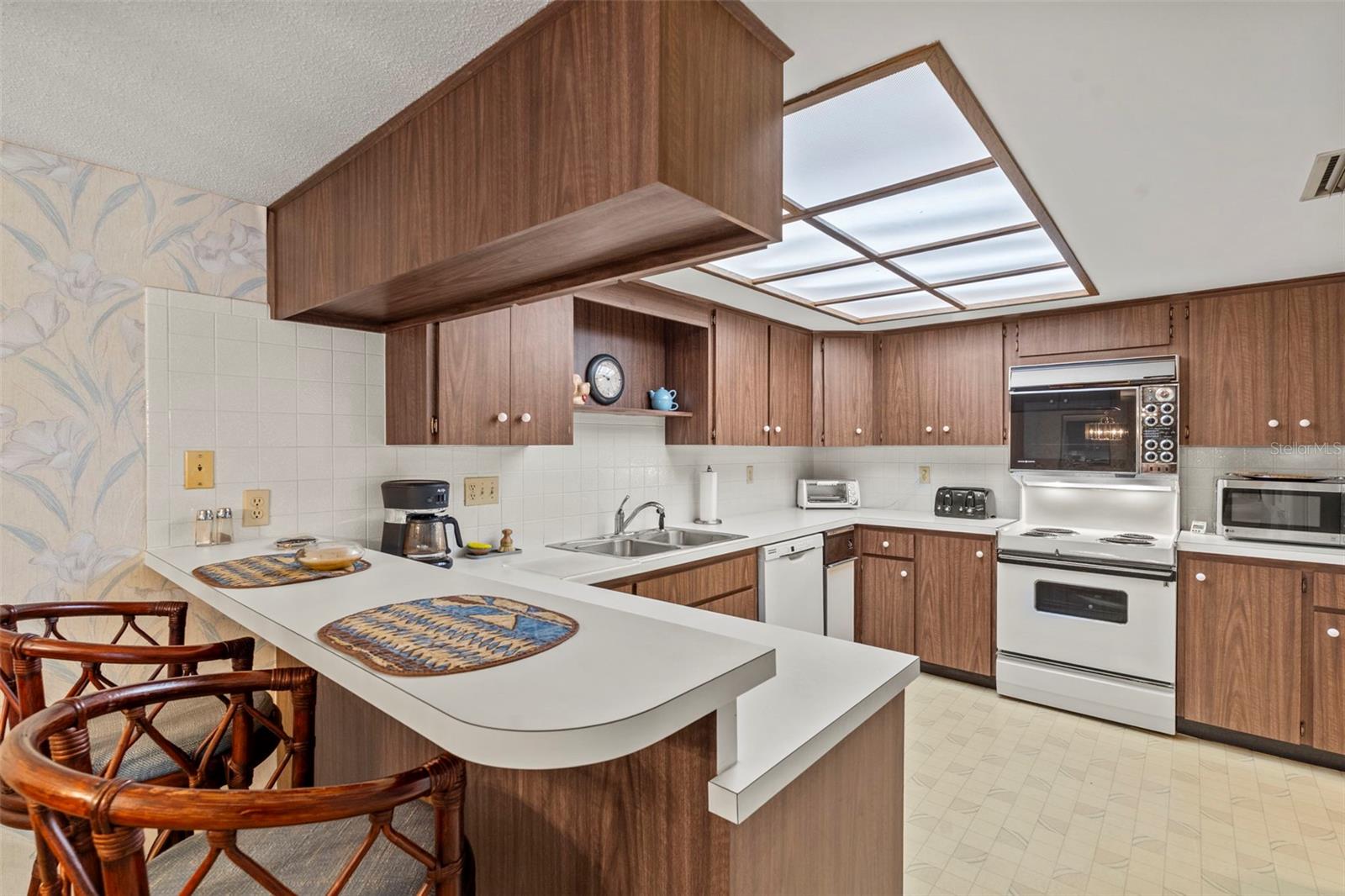 3035 COUNTRYSIDE BLVD #24B — photo 10