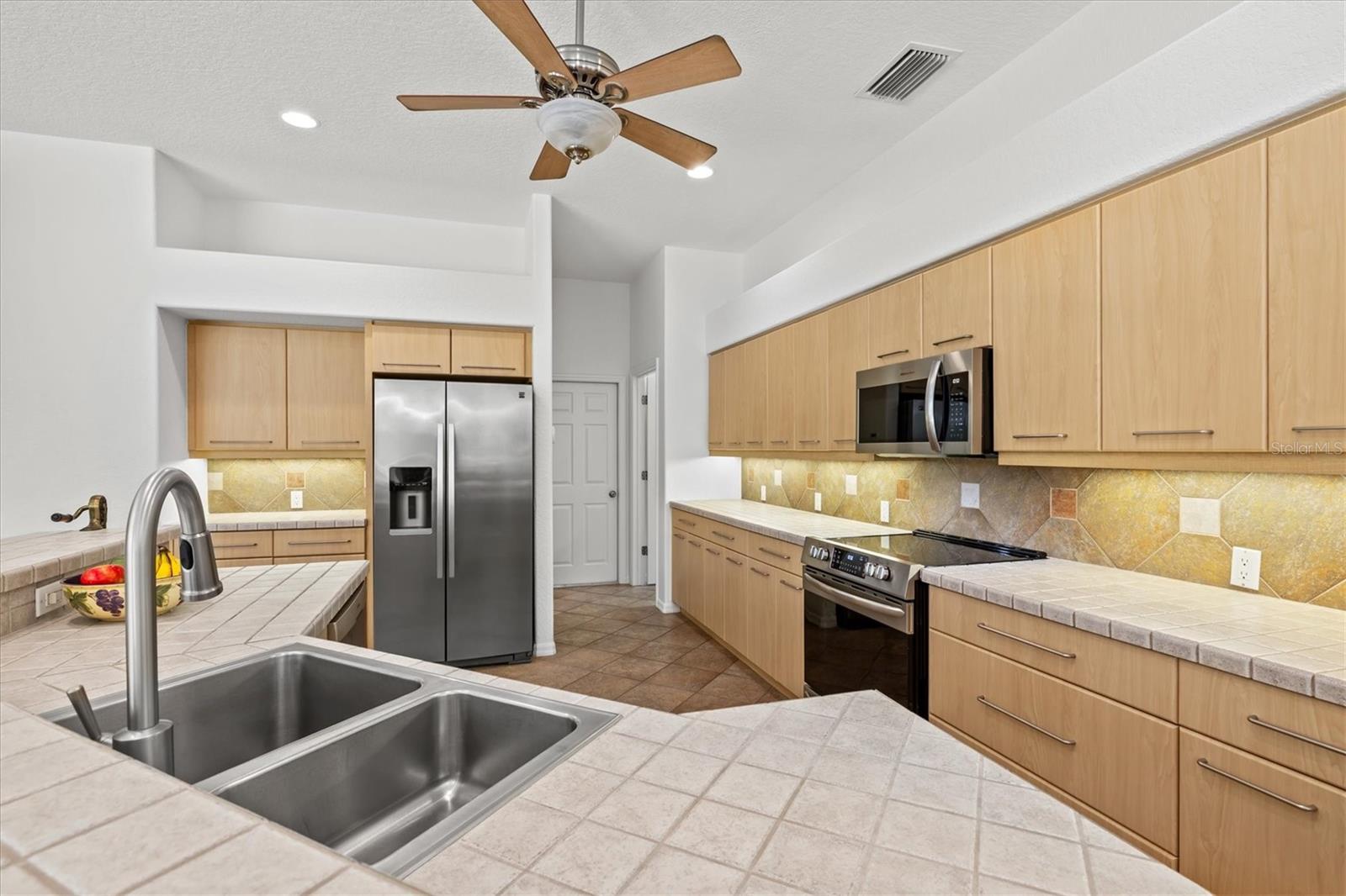 7373 S SERENOA DR — photo 24