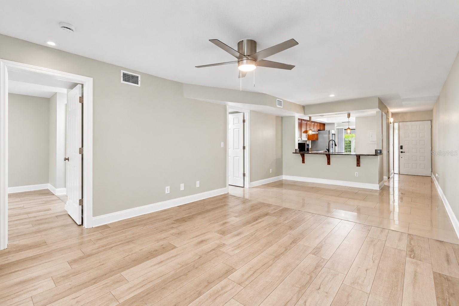 3157 LANDMARK DR #414 — photo 5