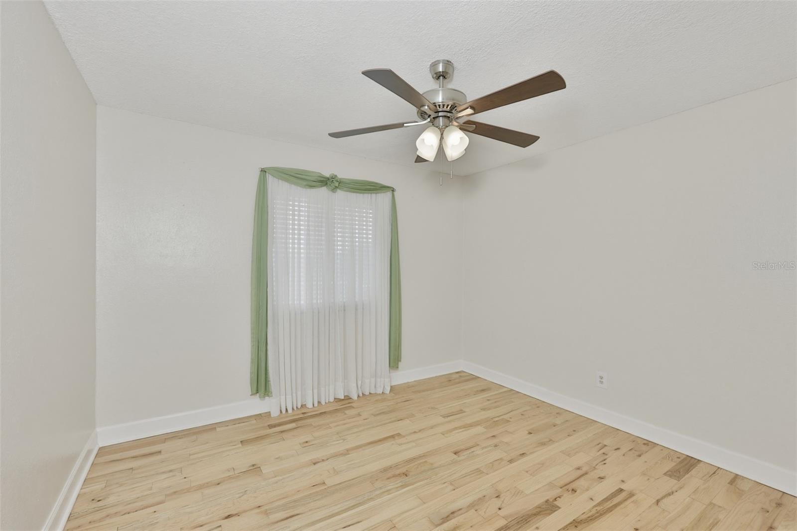 4700 TOWER RD — photo 29