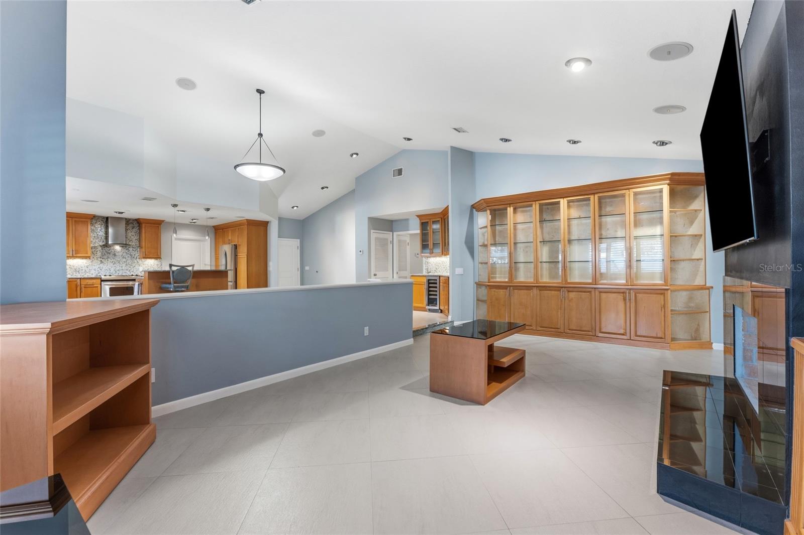 2708 W OSBORNE AVE — photo 30