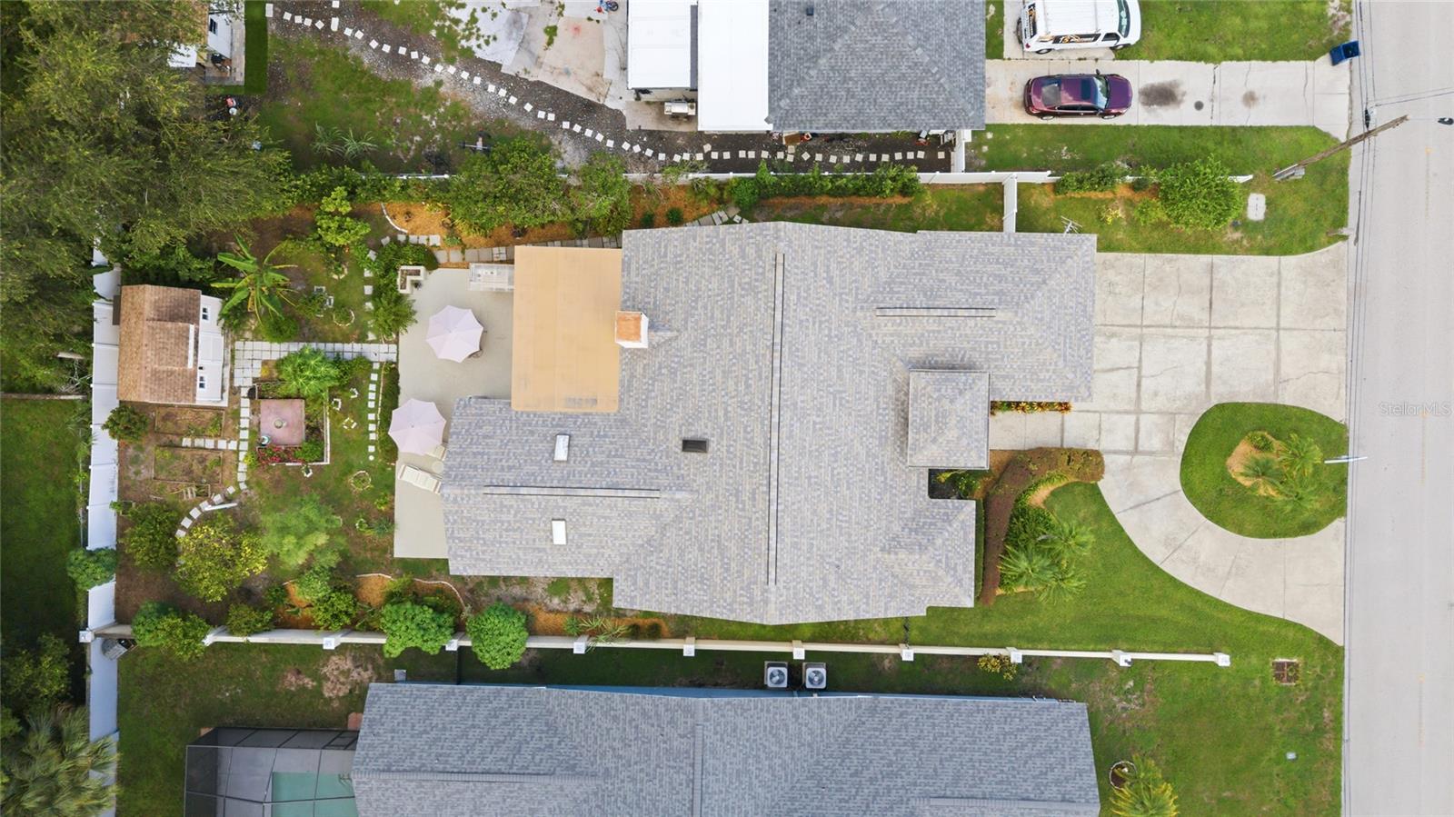2708 W OSBORNE AVE — photo 92