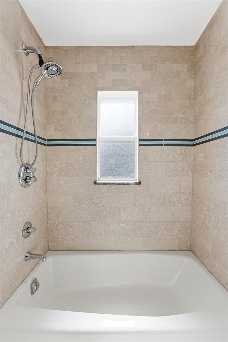 2708 W OSBORNE AVE — photo 65