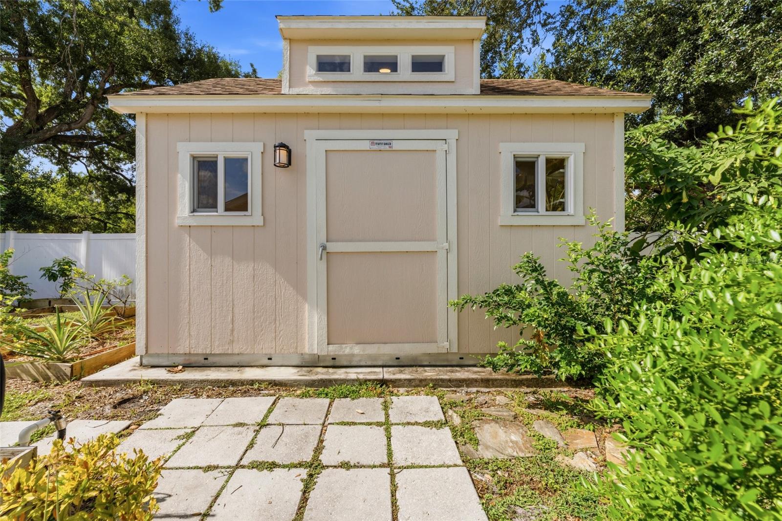 2708 W OSBORNE AVE — photo 82