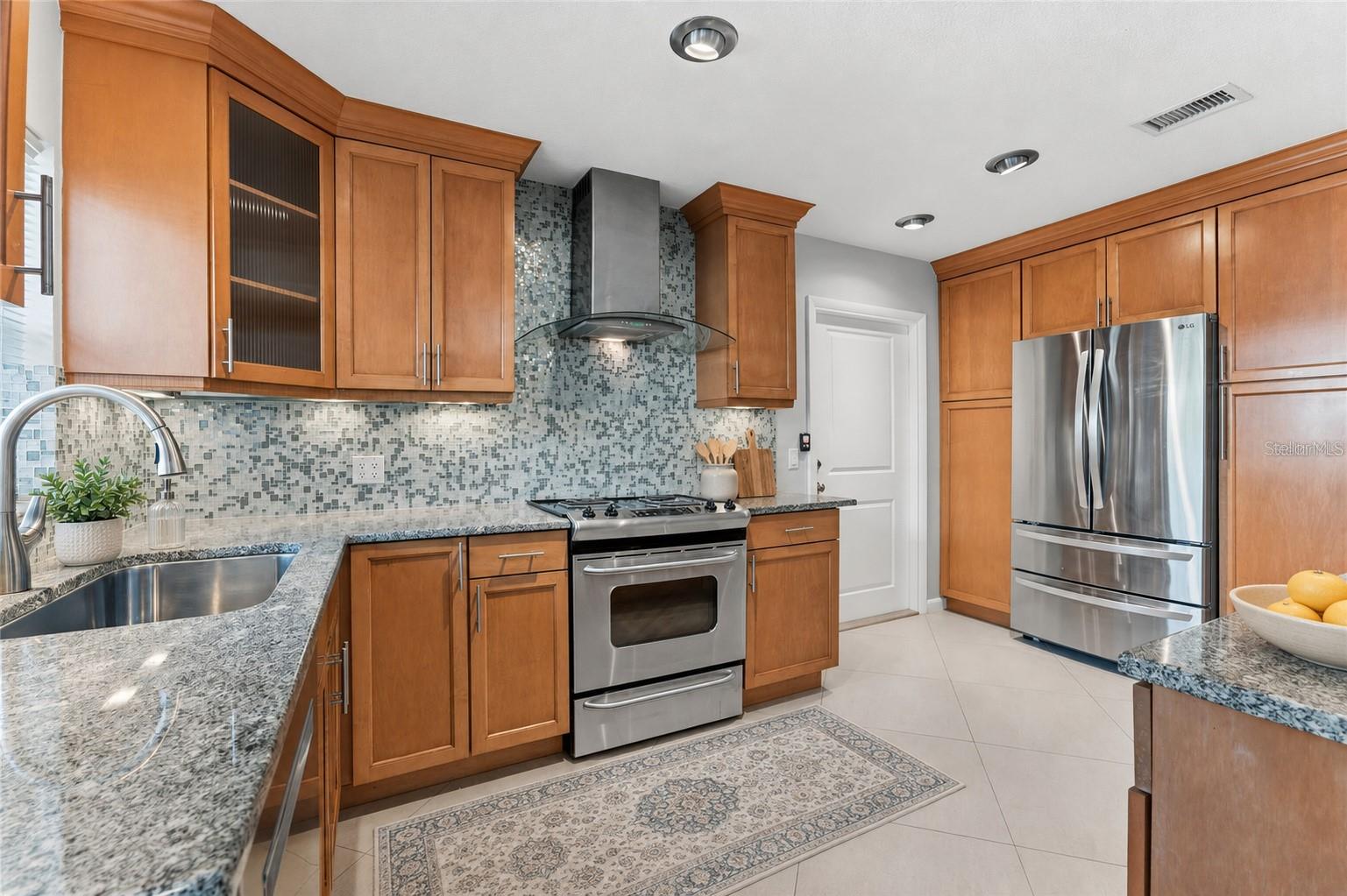 2708 W OSBORNE AVE — photo 21