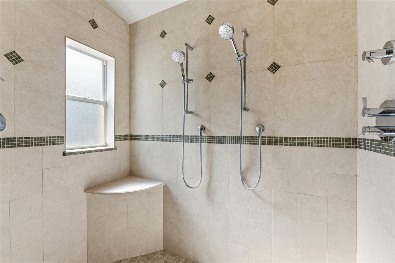 2708 W OSBORNE AVE — photo 54