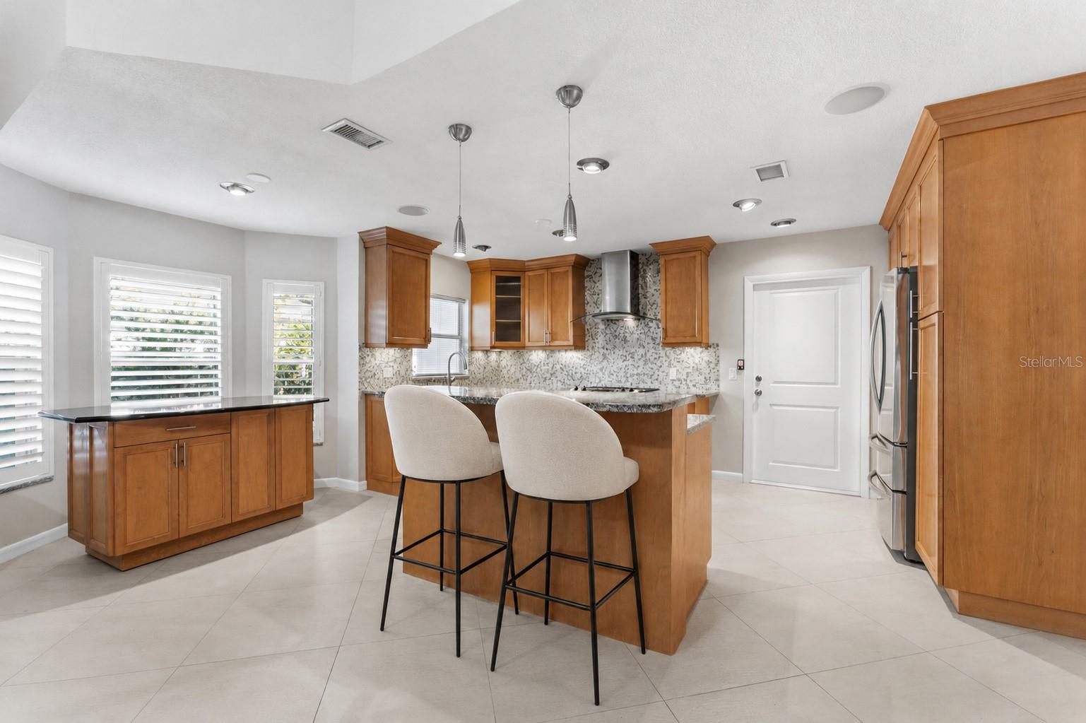 2708 W OSBORNE AVE — photo 19