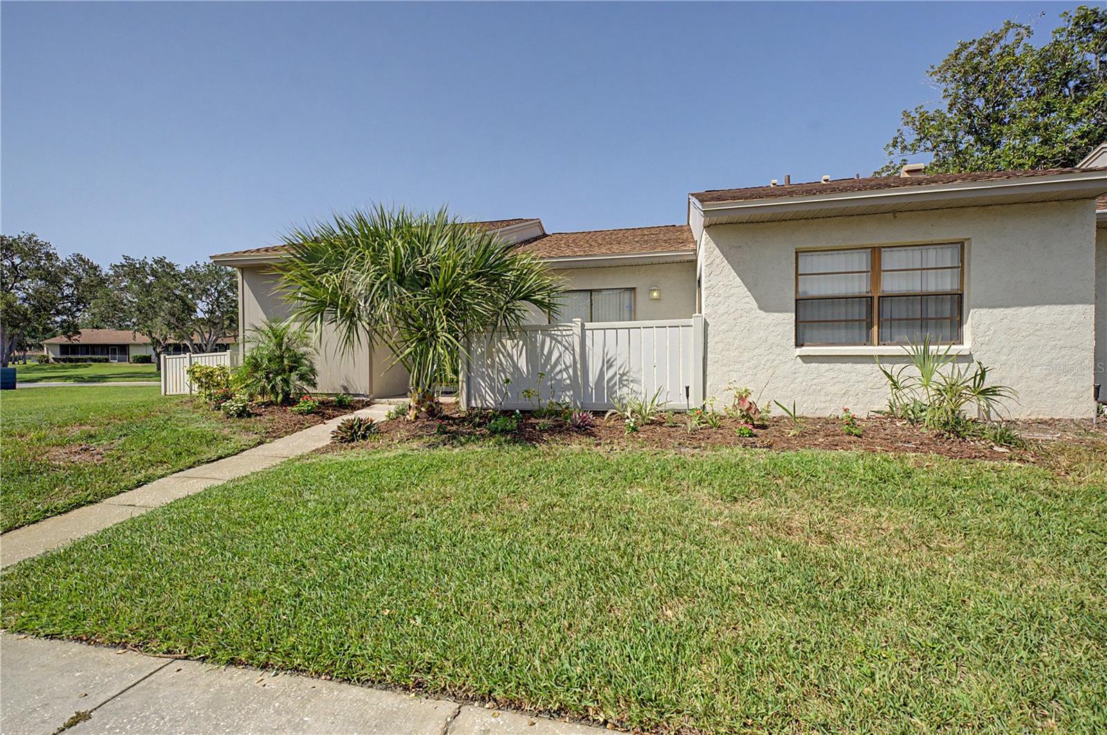 75 POOLE PL — photo 34