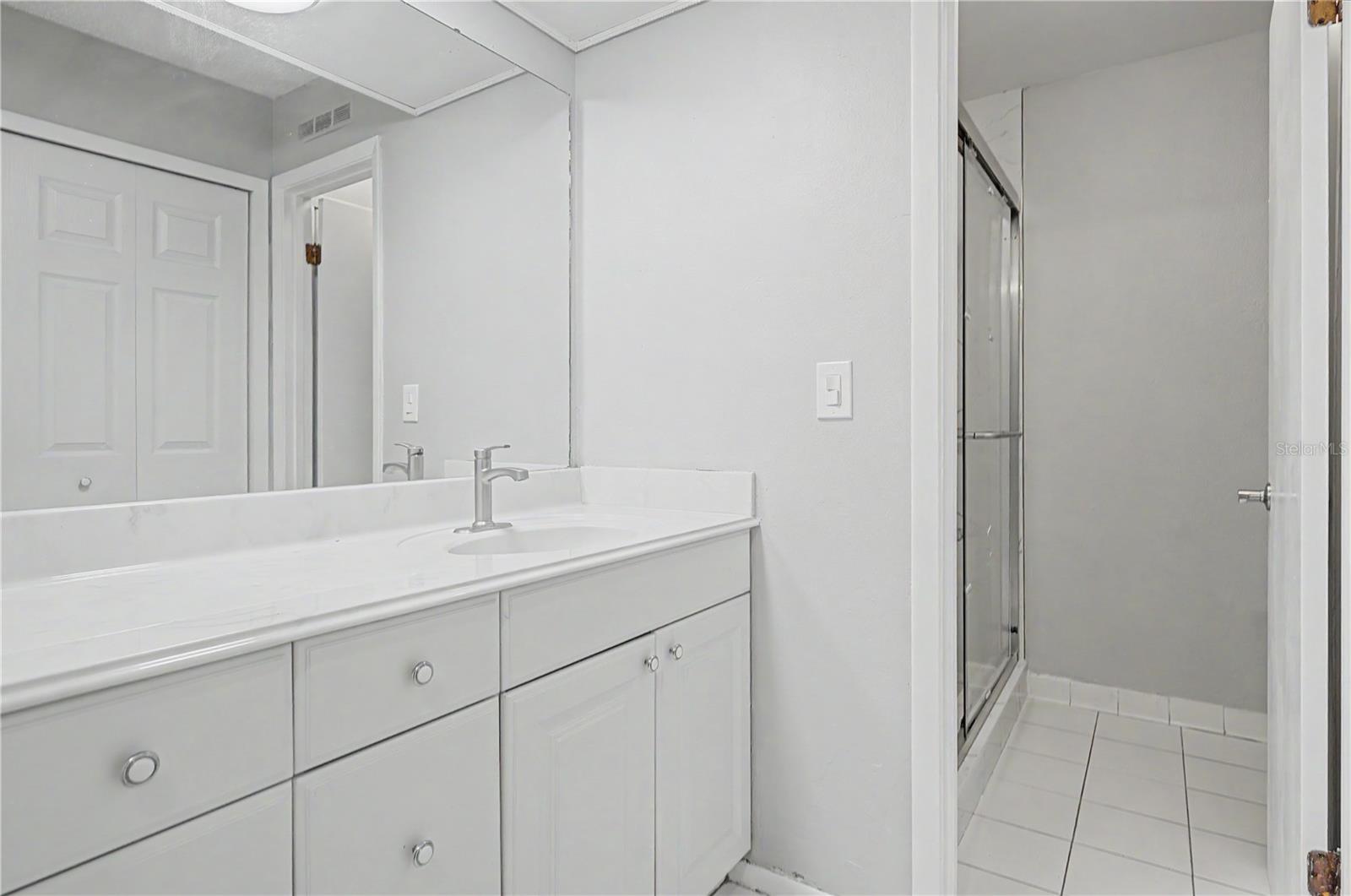 75 POOLE PL — photo 17