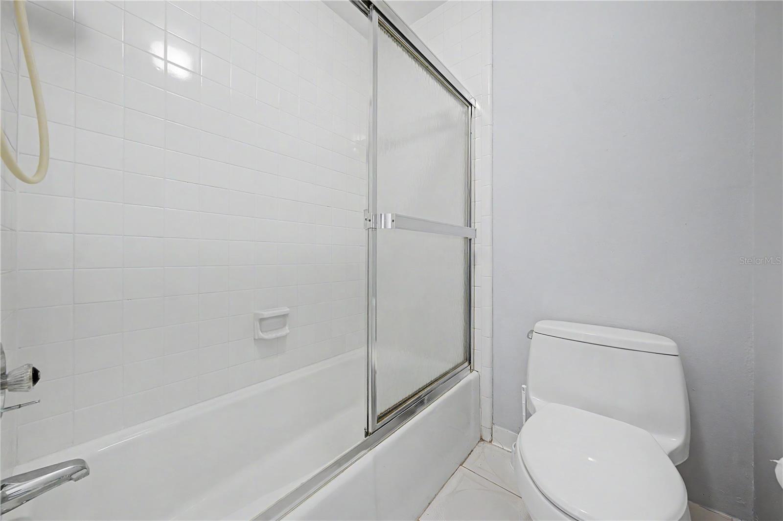 75 POOLE PL — photo 23