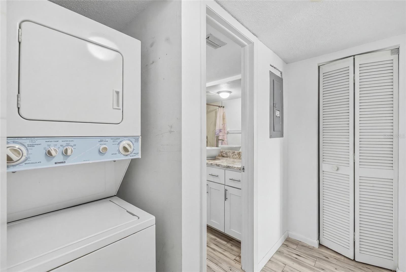 3002 W CLEVELAND ST #B6 — photo 16