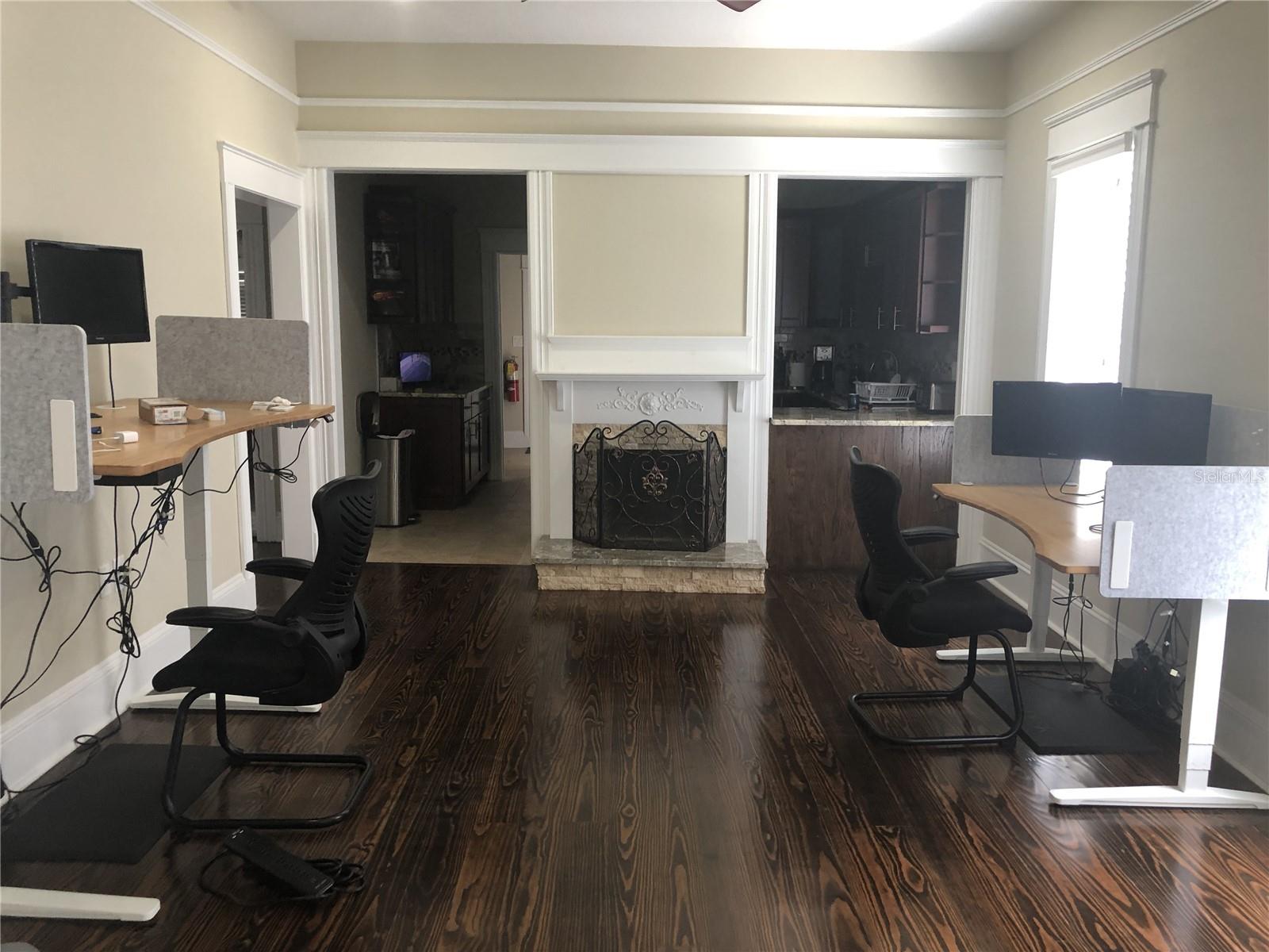 106 W EUCLID AVE — photo 4