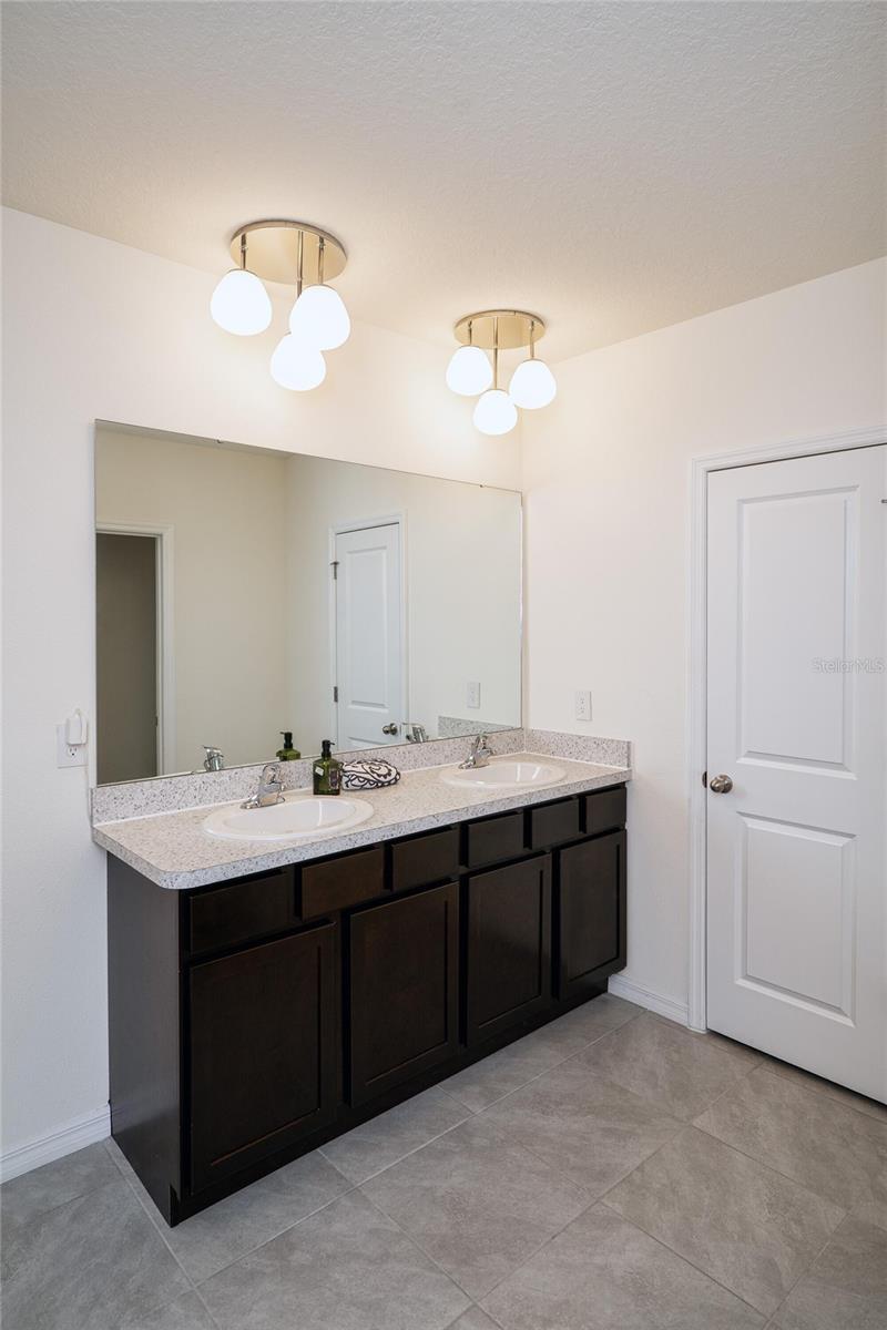 7530 CYPRESS WALK DR — photo 26