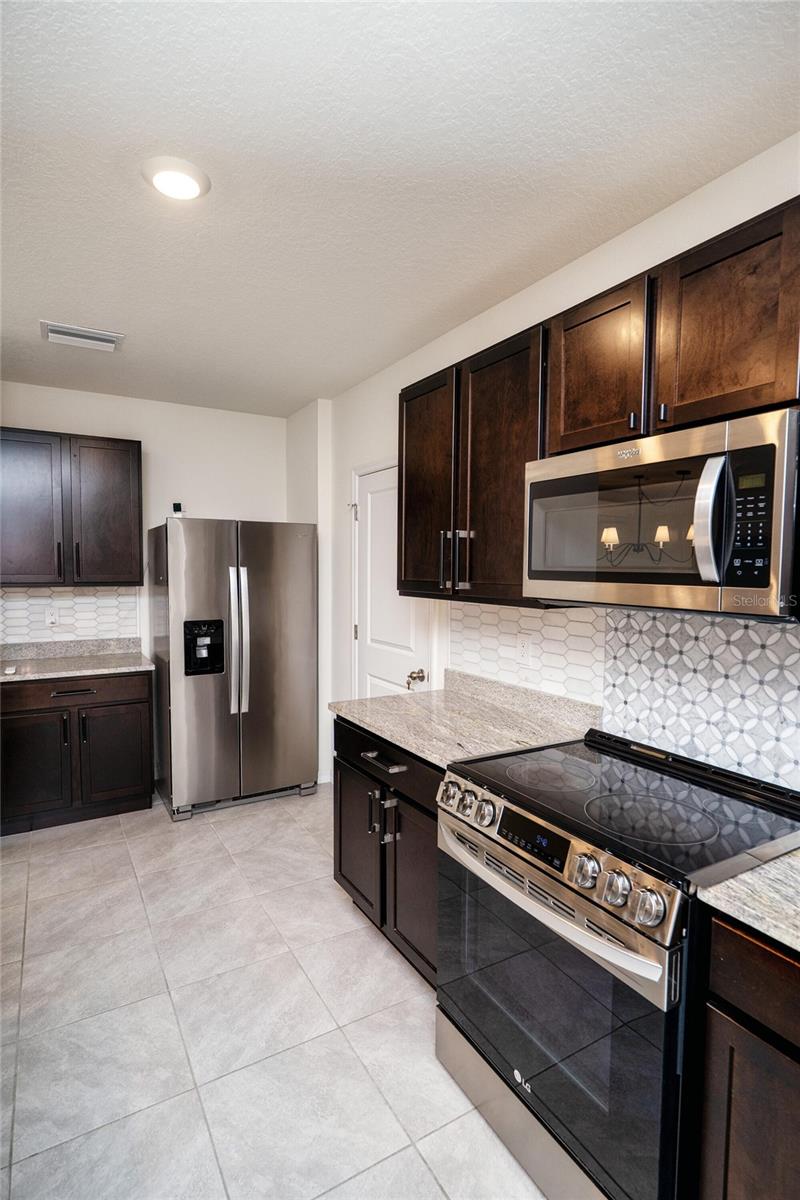 7530 CYPRESS WALK DR — photo 14