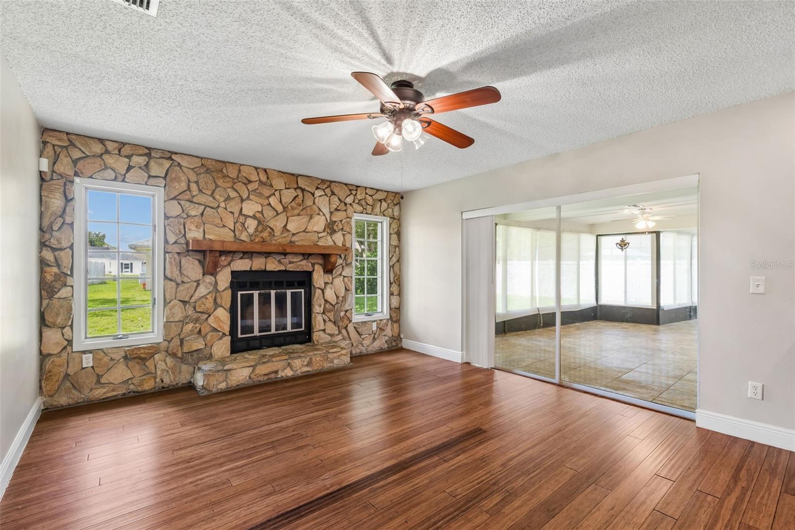 9237 PEBBLE CREEK DR — photo 17