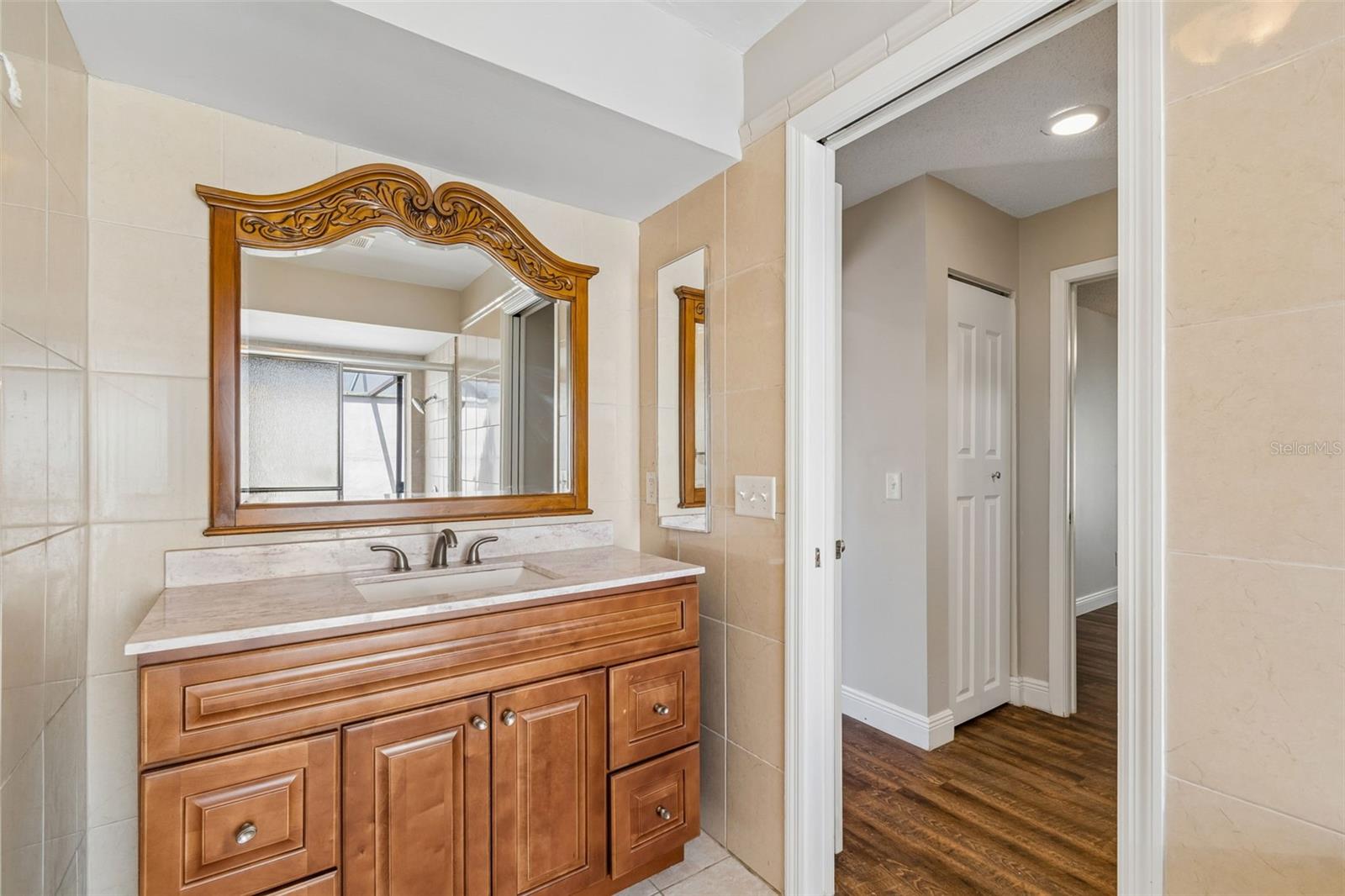 9237 PEBBLE CREEK DR — photo 9