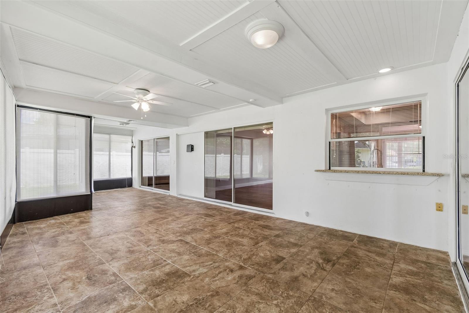 9237 PEBBLE CREEK DR — photo 39