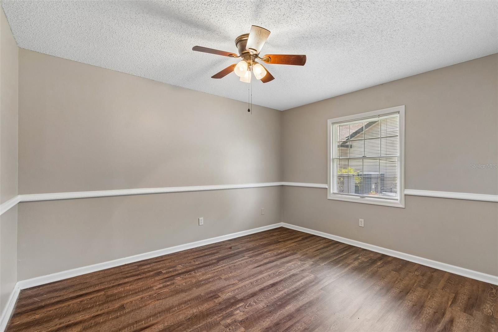 9237 PEBBLE CREEK DR — photo 33