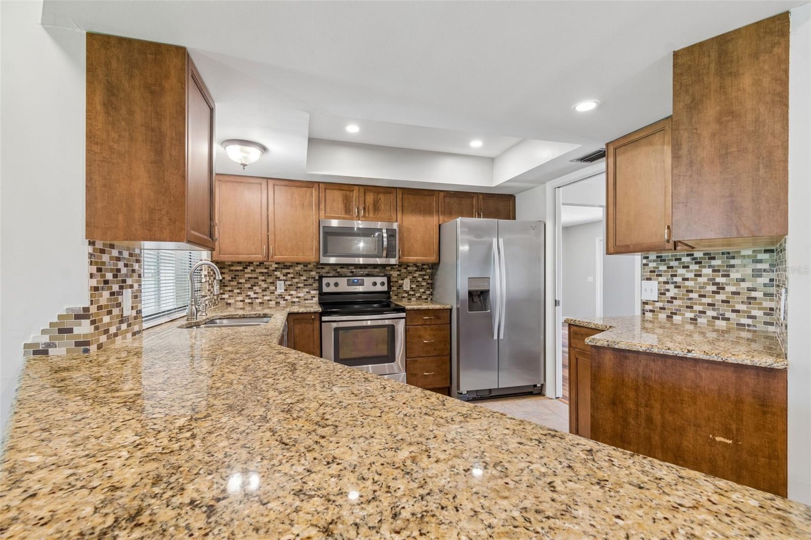 9237 PEBBLE CREEK DR — photo 25